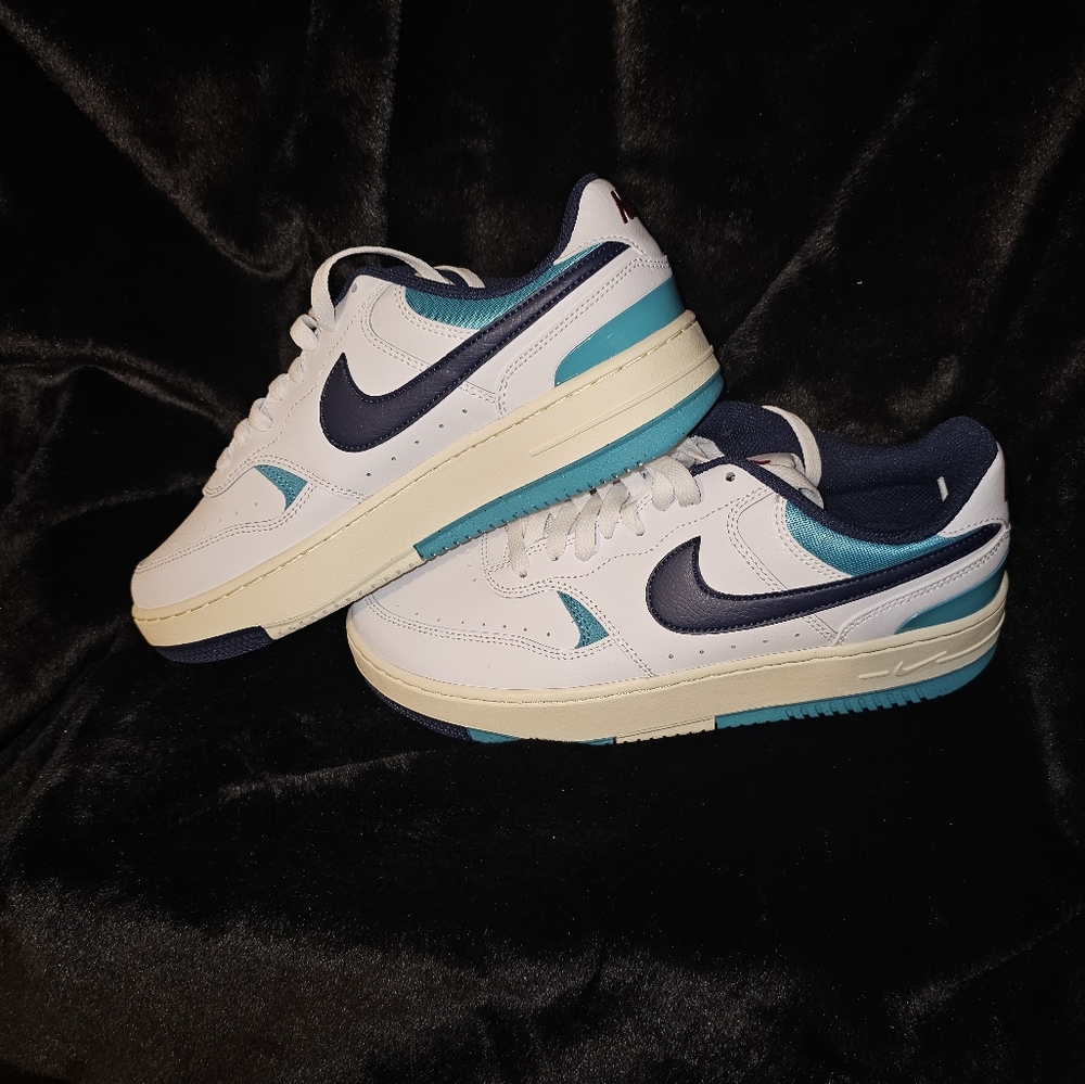 Size 9 303. Nike gamma force dusty cactus